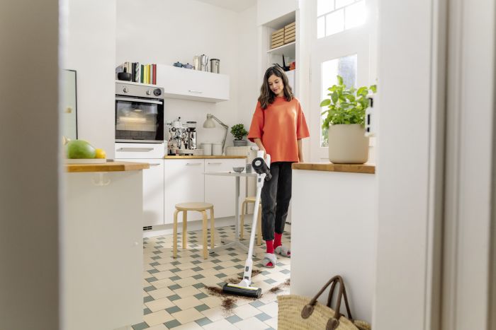 Пылесос Karcher беспроводный KVA 2, конт пыль -0.6л, автон. раб. до 40мин, вес-2.06кг, белый