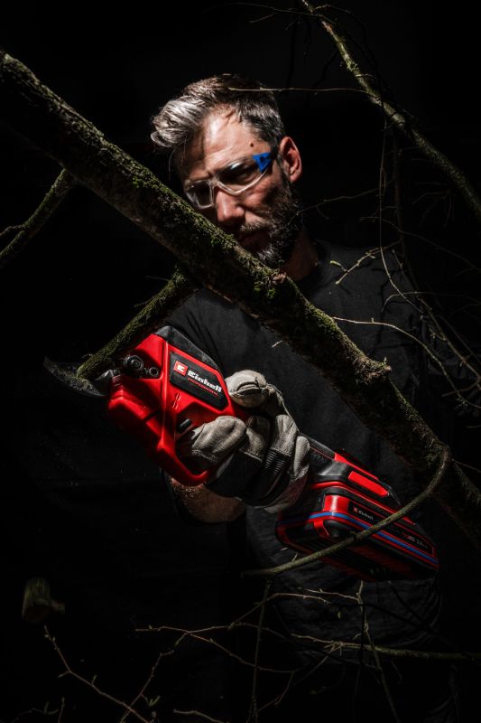 Секатор акумуляторний Einhell Professional GP-LS 18/28 Li BL - Solo PXC 18В безщітковий товщ. 28/14мм сталь SK5 0.82кг без АКБ та ЗП