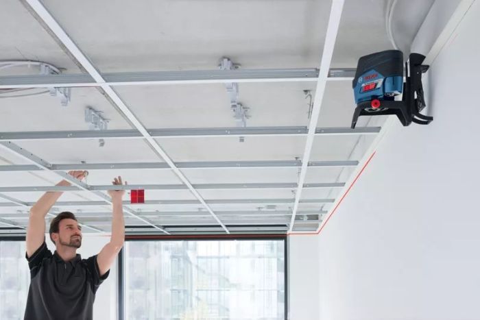 Нівелір лазерний Bosch Professional GCL2-50C+RM2 до 20м, ±0.3мм/м, 4AAx1.5В, IP54, чохол, 0.6кг