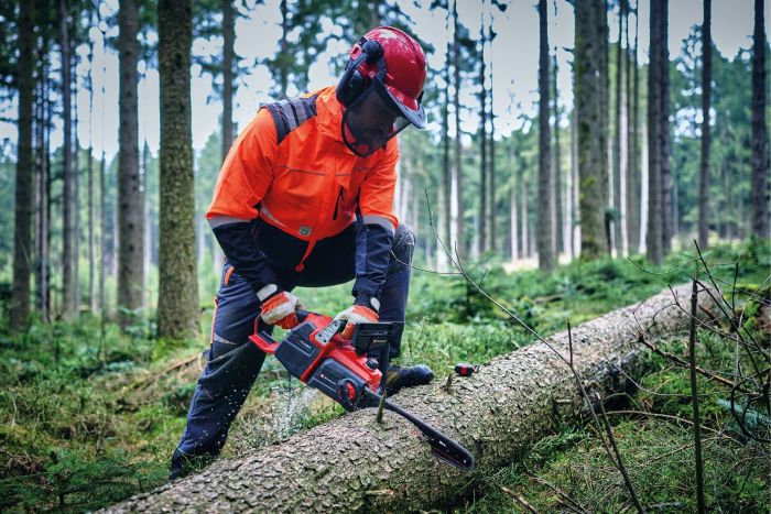 Пила цепная аккумуляторная Einhell GP-LC 36/40 Li BL - Solo, PXC, 36В, шина 40 см, бесщеточная, 19 м/с, 4.8 кг (без АКБ и ЗУ)