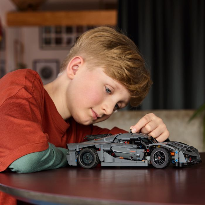 Конструктор LEGO Technic Koenigsegg Jesko Absolut — сірий гіперкар