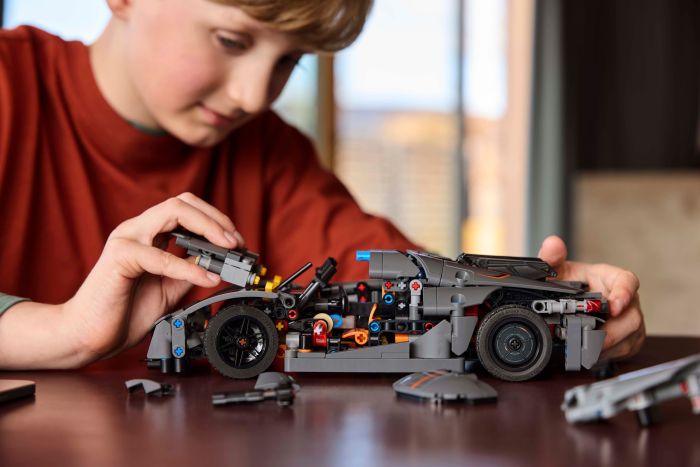 Конструктор LEGO Technic Koenigsegg Jesko Absolut — серый гиперкар