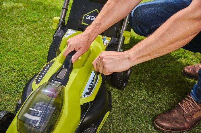 Газонокосарка акумуляторна Ryobi ONE+ HP RY18LMX33A-0 18В 33см 30л 25-90мм 9.3кг без АКБ та ЗП