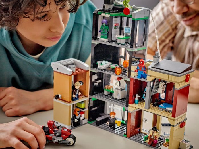 Конструктор LEGO Super Heroes Человек-павук против Оскорпа