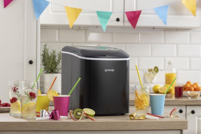 Льдогенератор бытовой Gorenje, 15кг/сутки, 2,2л, черный