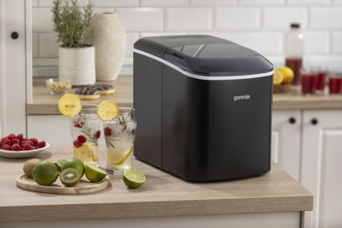 Льдогенератор бытовой Gorenje, 15кг/сутки, 2,2л, черный