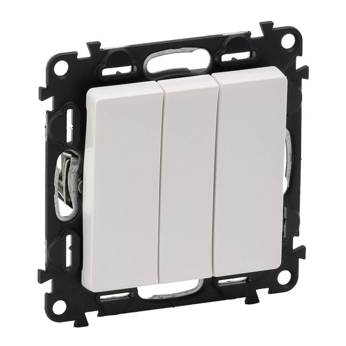 Переключатель 3-клавишный с подсветкой Legrand Valena LIFE, 10АХ, 250V, белый