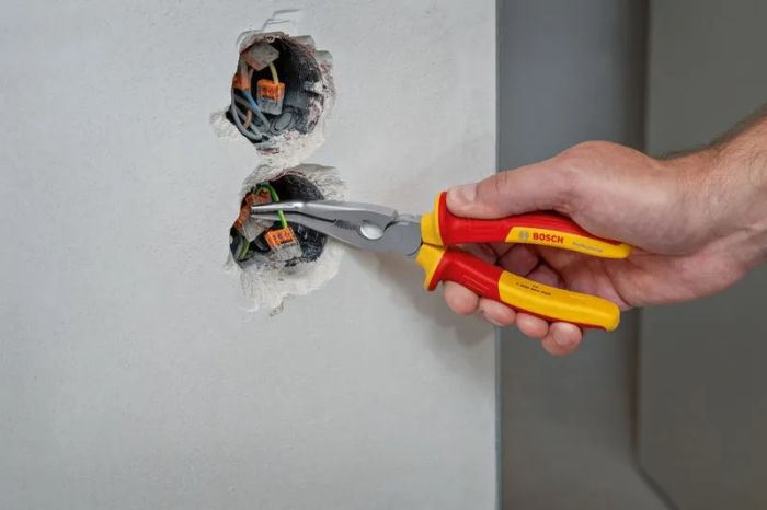 Изогнутые длинногубцы Bosch Professional, 200 мм, (40°), VDE
