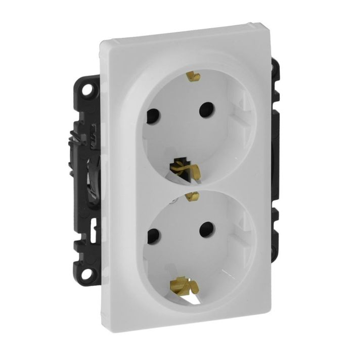 Розетка подвійна зі шторками 2К+З Legrand Valena LIFE, 16А, 250V, автоматичні клеми, білий