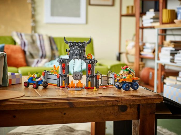 Конструктор LEGO Super Mario Mario Kart – Bowser и его замок