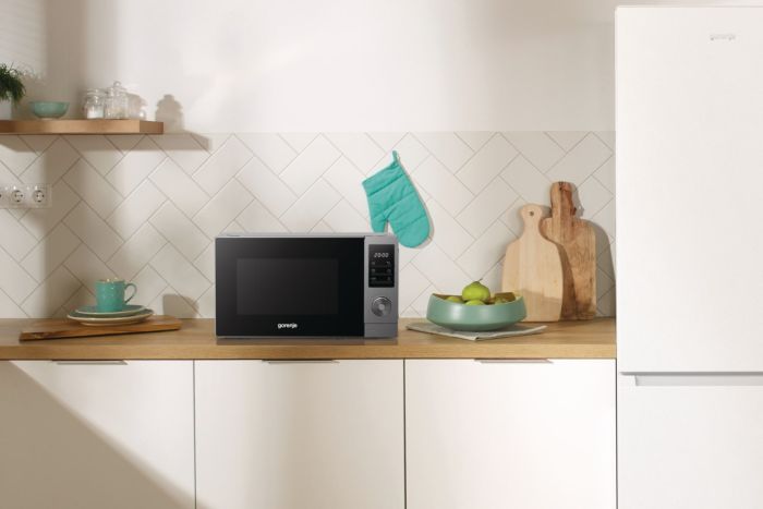 Микроволновая печь Gorenje, 20л, электр. управл., 700Вт, дисплей, нерж