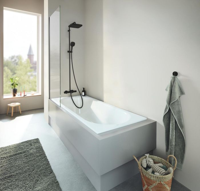 Душевая система Grohe QuickFix Vitalio Comfort 250 со смесителем-термостатом для ванны, дл. излива – 169мм, верхний душ, воронка, креп. - на стойке, матовый черный