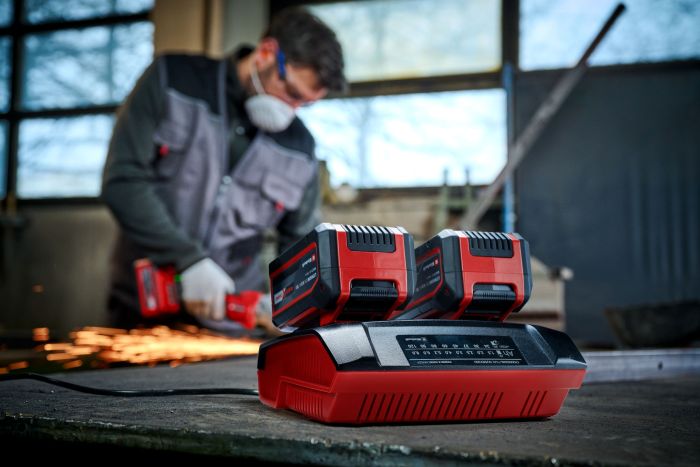 Зарядное устройство для Einhell Power X-Twincharger 2x18В 4А 0.87кг