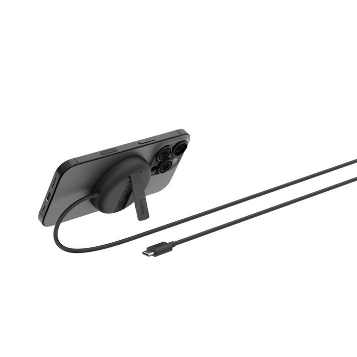 Зарядное устройство безпроводное Belkin UltraCharge Magnetic Kickstand 15Вт, черный