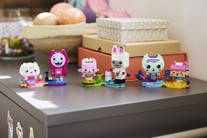 Конструктор LEGO Gabby's Dollhouse Друзі-коти Ґаббі з кубиків