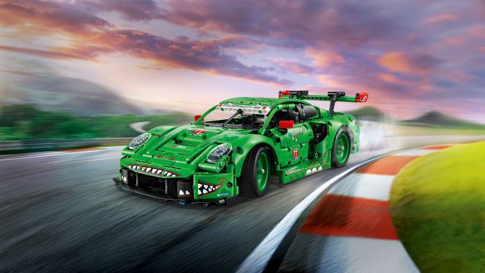 Конструктор LEGO Technic Автомобиль Porsche 911 GT3 R REXY AO Racing