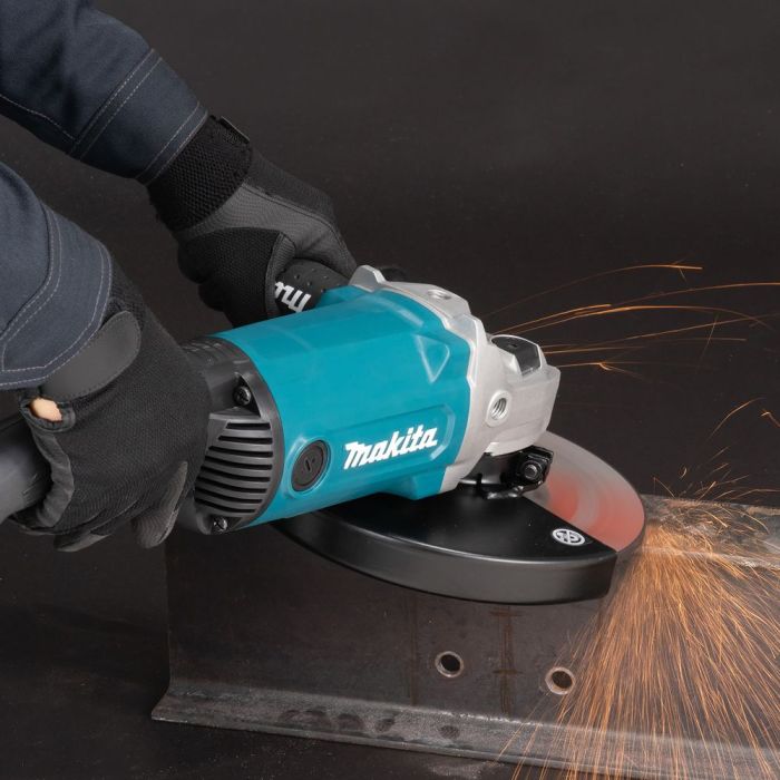 Шлифмашина угловая   230мм 2200Вт 6600об/мин 7.4кг Makita GA9090N