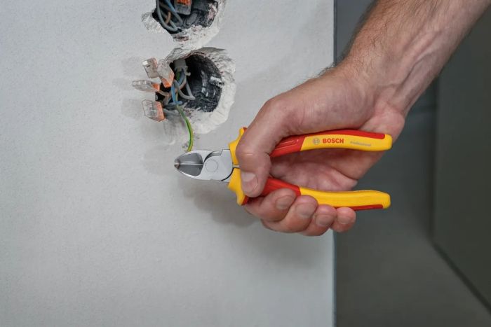 Кейс електрика Bosch Professional VDE набір 37шт