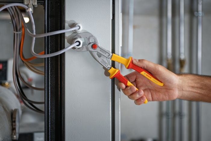 Кейс електрика Bosch Professional VDE набір 37шт