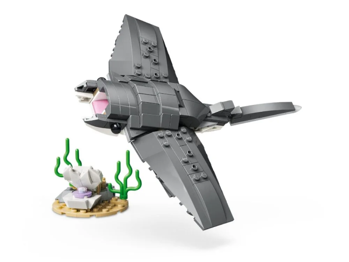 Конструктор LEGO Creator Лютая акула с сундуком сокровищь