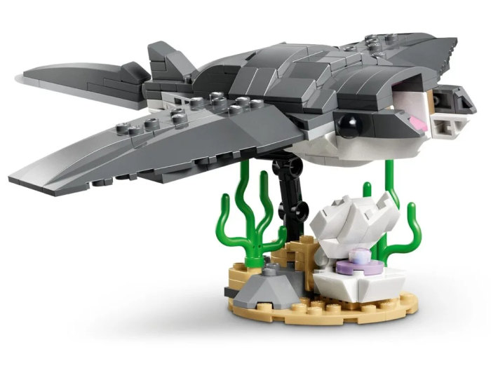 Конструктор LEGO Creator Лютая акула с сундуком сокровищь