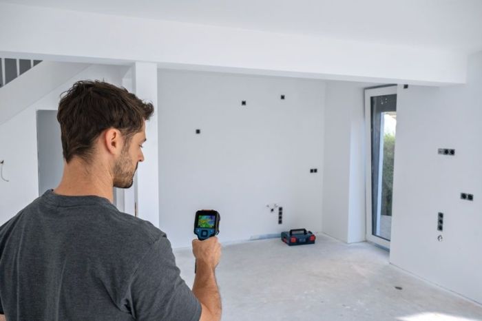 Термодетектор Bosch Professional GTC 12V-450-13 12В 4AAх1.5В -20°C…+450°C ±2.0°C IP54 0.4кг