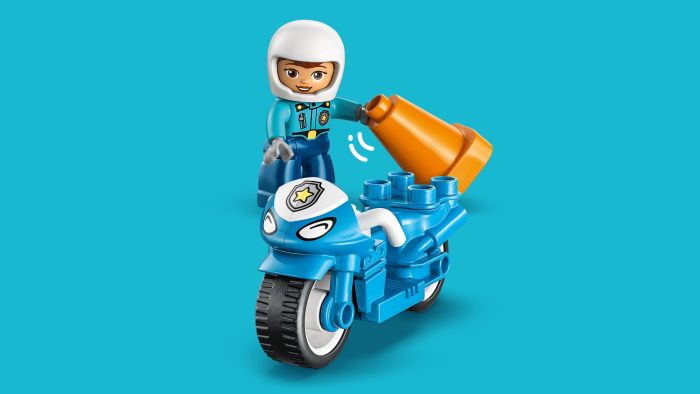Конструктор LEGO DUPLO Town Синий полицейский мотоцикл