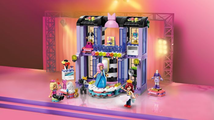 Конструктор LEGO Friends Модный показ у Хартлейк-Сити