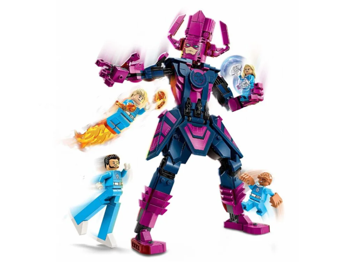Конструктор LEGO Super Heroes Фантастическая четверка против Ґалактуса: фигурка для складывания