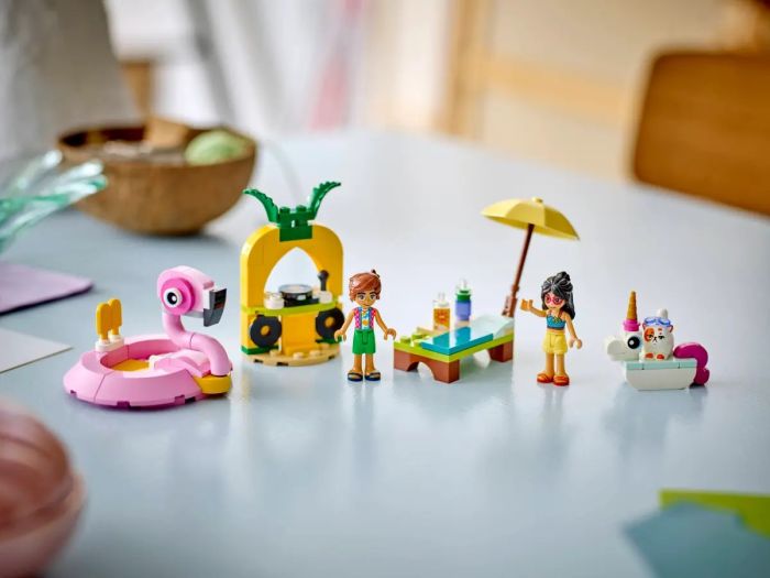 Конструктор LEGO Friends Вечеринка единорога и фламинго возле басейна