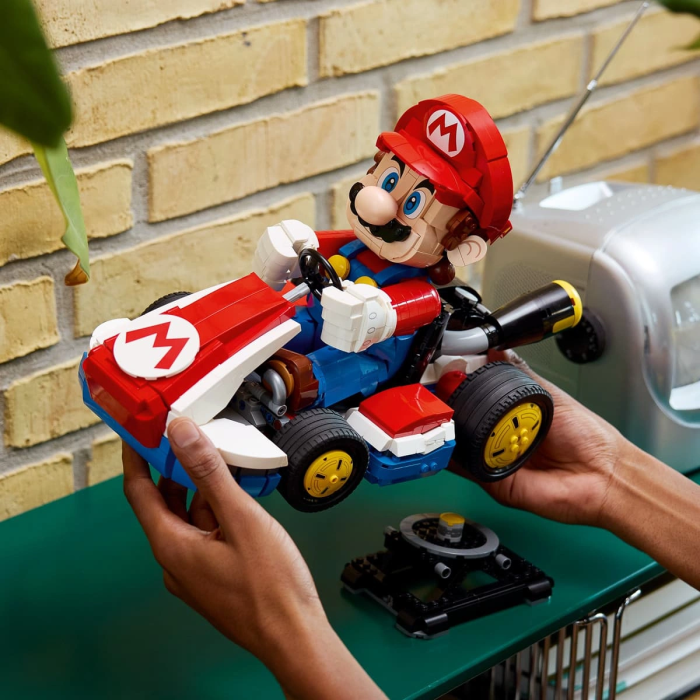 Конструктор LEGO Super Mario Mario Kart: Mario и Standard Kart