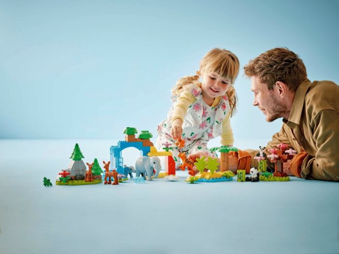 Конструктор LEGO DUPLO Town Семейства диких животных 3-в-1
