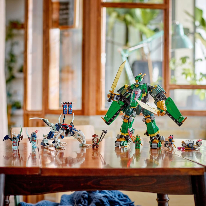 Конструктор LEGO Ninjago Реактивный робот Ллойда