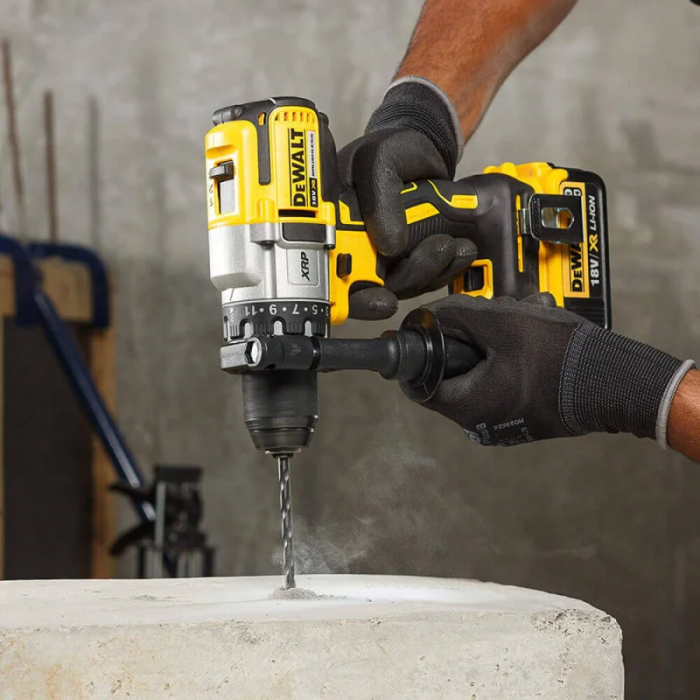 Шурупокрут-дриль акумуляторний DeWALT XR Li-Ion 18В 95Нм 450-2000об/хв кейс, ЗП 1.5кг без АКБ та ЗП