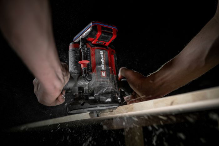 Фрезер аккумуляторный Einhell Professional TP-RO 18/55 Li BL - Solo 18В цанга 6 и 8мм 10000-30000об/мин 2.56кг без АКБ и ЗП