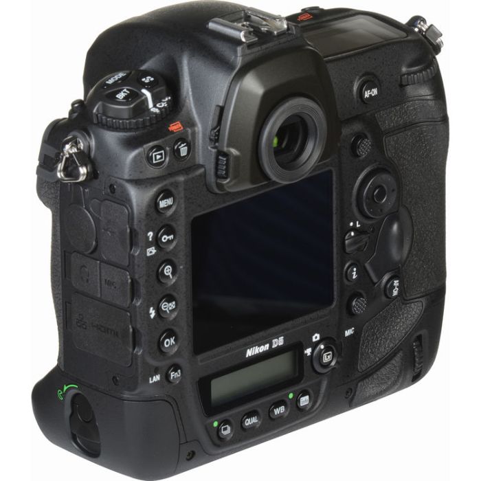 Цифр. фотокамера зеркальная Nikon D5-b body (XQD)