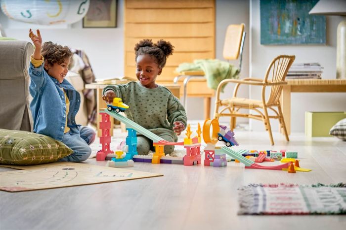 Конструктор LEGO DUPLO Town 3 в 1 Цікаві гірки та трампліни з автомобілями