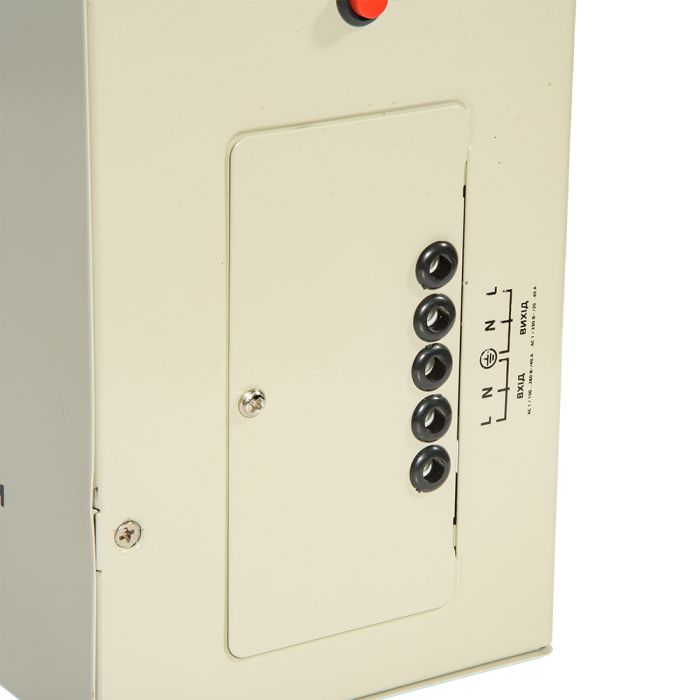 Стабилизатор напряжения Vitals Master STN-5000sw 3000Вт 5000ВА 100-260В однофазный 15кг