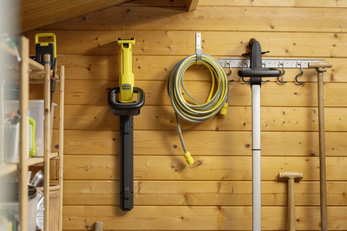 Кущоріз акумуляторний Karcher HGE 2-18 18В лезо 45см крок різу 18мм 2.34кг без АКБ та ЗП