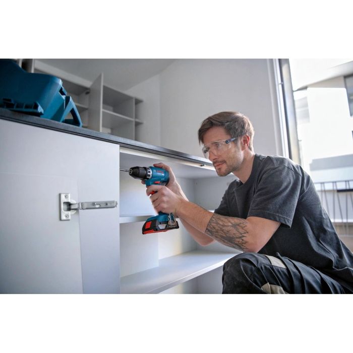 Набір акумуляторних інструментів Bosch Professional 18В дриль-шурупокрут GSR 18V-45, перфоратор GBH 18V-22, набір біт і бурів, акб 2x4А·год, ЗП, сумка