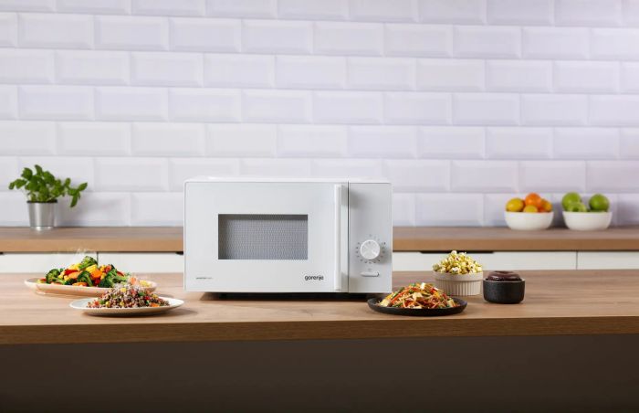 Мікрохвильова піч Gorenje, 20л, мех. керув., 700Вт, гриль, інвертор, білий