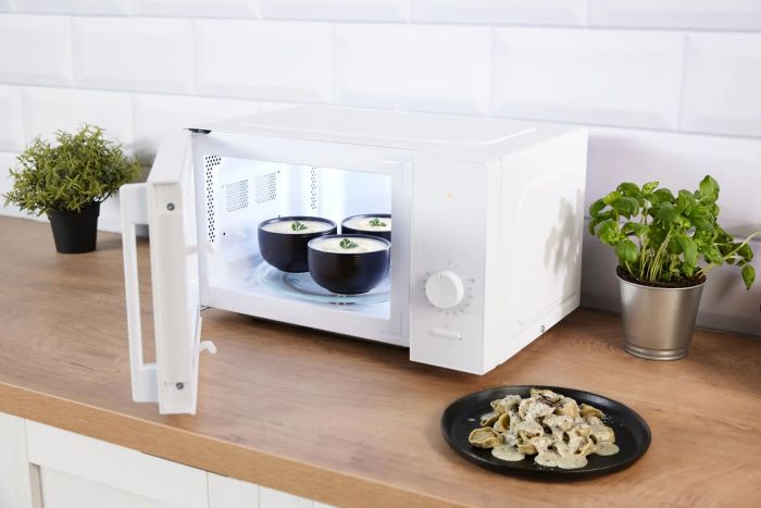 Мікрохвильова піч Gorenje, 20л, мех. керув., 700Вт, гриль, інвертор, білий