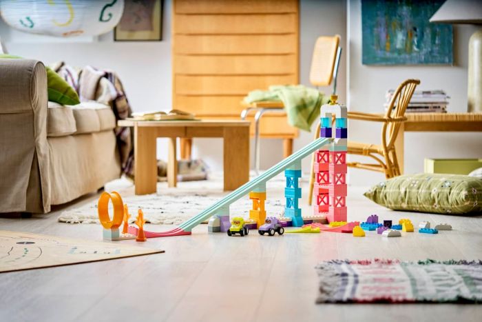 Конструктор LEGO DUPLO Town 3 в 1 Интересные горки и трамплины с автомобилями