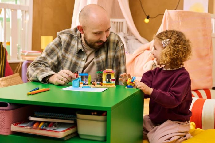 Конструктор LEGO Disney Classic Веселье на пляже с Лило и Стичем