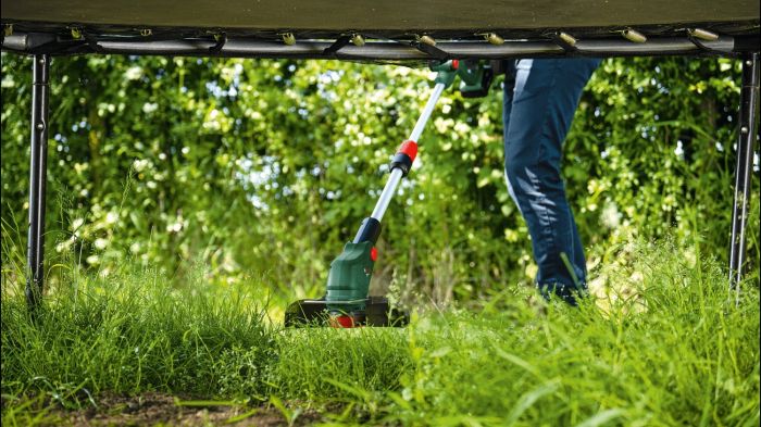 Триммер садовый аккумуляторный Bosch UniversalGrassCut 18V-26-500 1х2.5А·час 26см ЗП AL 18V-20 3.5кг