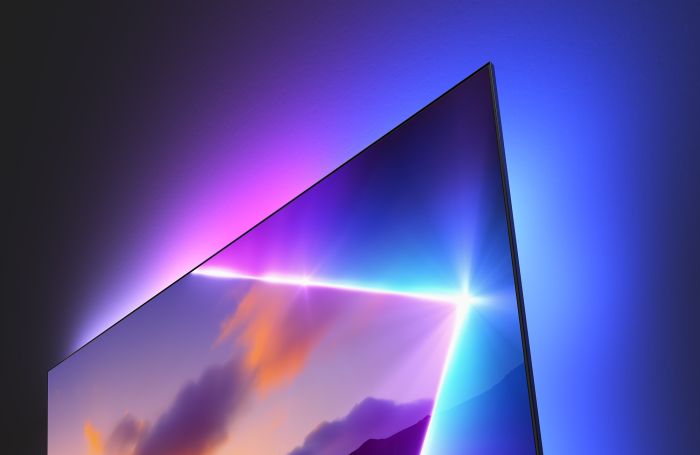 Телевізор 55" Philips QLED 4K 60Hz Smart Titan OS Black Ambilight