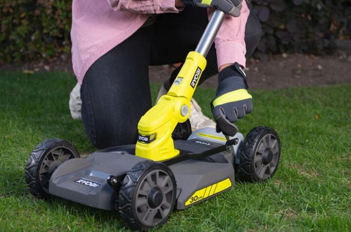 Тример-газонокосарка акумуляторний Ryobi ONE+ RY18LMC30A-0 18В 30см висота 38-75мм EasyEdge телескоп.штанга 6.4кг без АКБ та ЗП