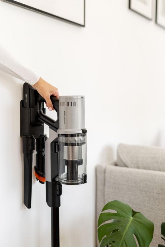 Пилосос Gorenje бездротовий, 60Вт, конт пил -0.6л, автон. робота до 50хв, HEPA, 2 в 1, підсвічування, індикатор, щітка- електротурбо, сірий