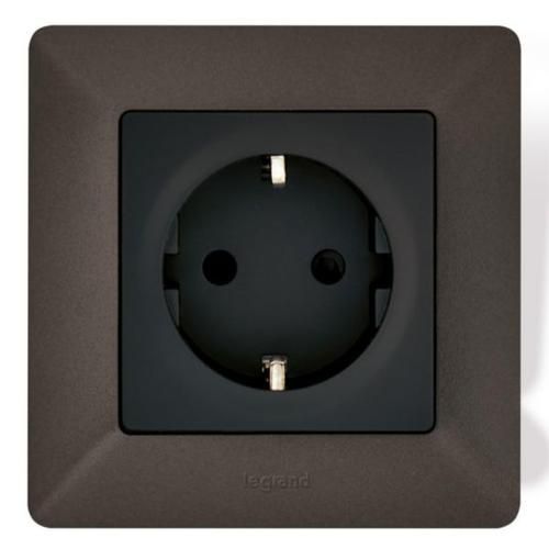 Розетка 2К+З Schuko Legrand Valena Life, 16А, 250V, со шторками, автоматические клеммы, матовый черный