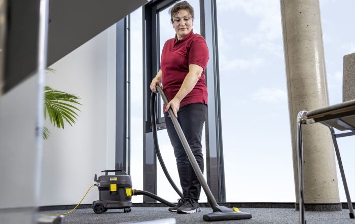 Пылесос профессиональный Karcher Go! Further T 11/1 Classic Adv Re!